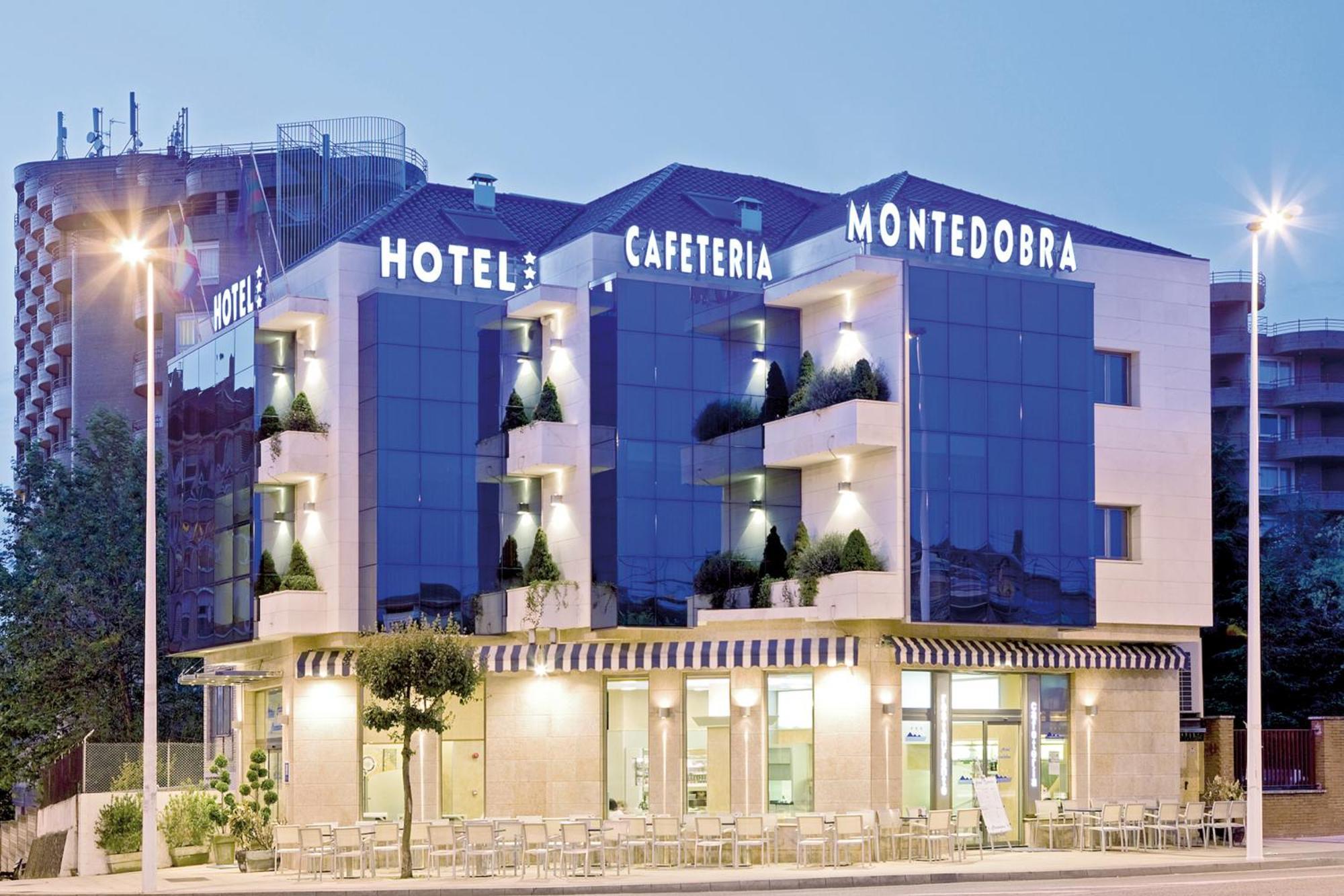 Hotel Montedobra Торрелавега Екстер'єр фото